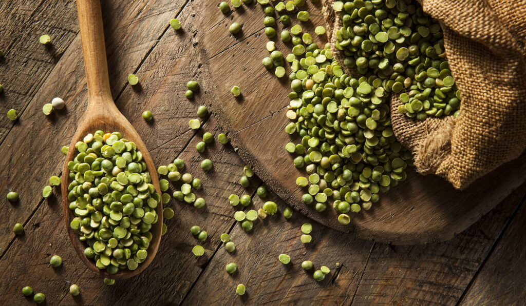 raw organic split peas